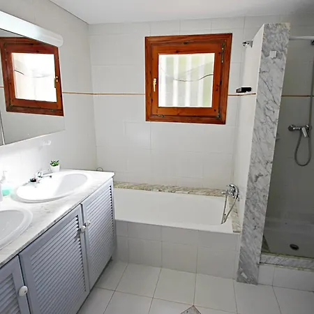 Emma - Sea View With Private Pool In Benissa