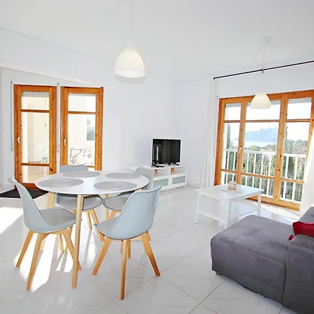 Emma - Sea View With Private Pool In